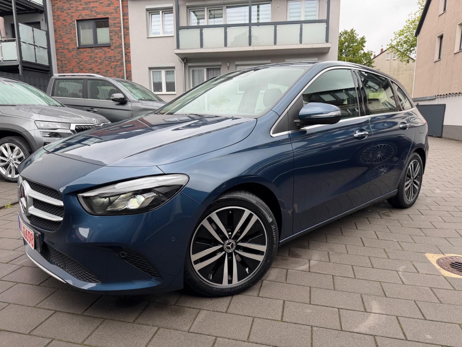 Mercedes-Benz B 220 d 4Matic*Progressive*49Tkm*LED*STHZ*R-Kam*