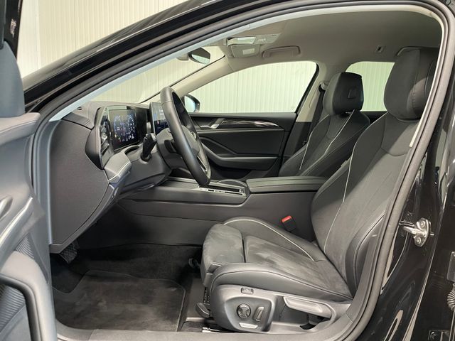 Passat Variant Business 1.5 eTSI DSG LED ACC RFK