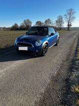 MINI Cooper S Cabrio Cooper S - blaue Mini Cabrio Serie