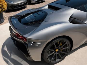 2021 Ferrari SF90 — миниатюра 12