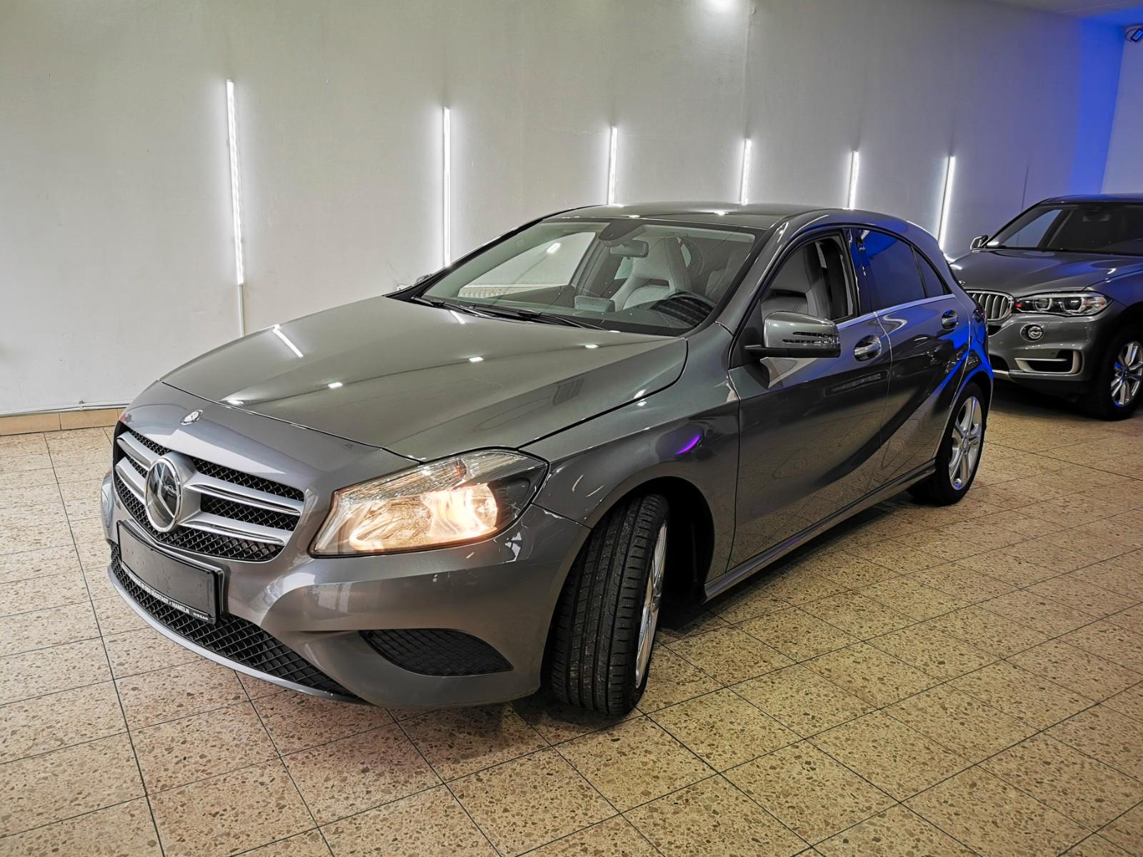 Mercedes-Benz A250 AUT | KAM | CHECKHEFT | 8X + [12M GARANTIE]