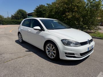 Volkswagen Golf - 1
