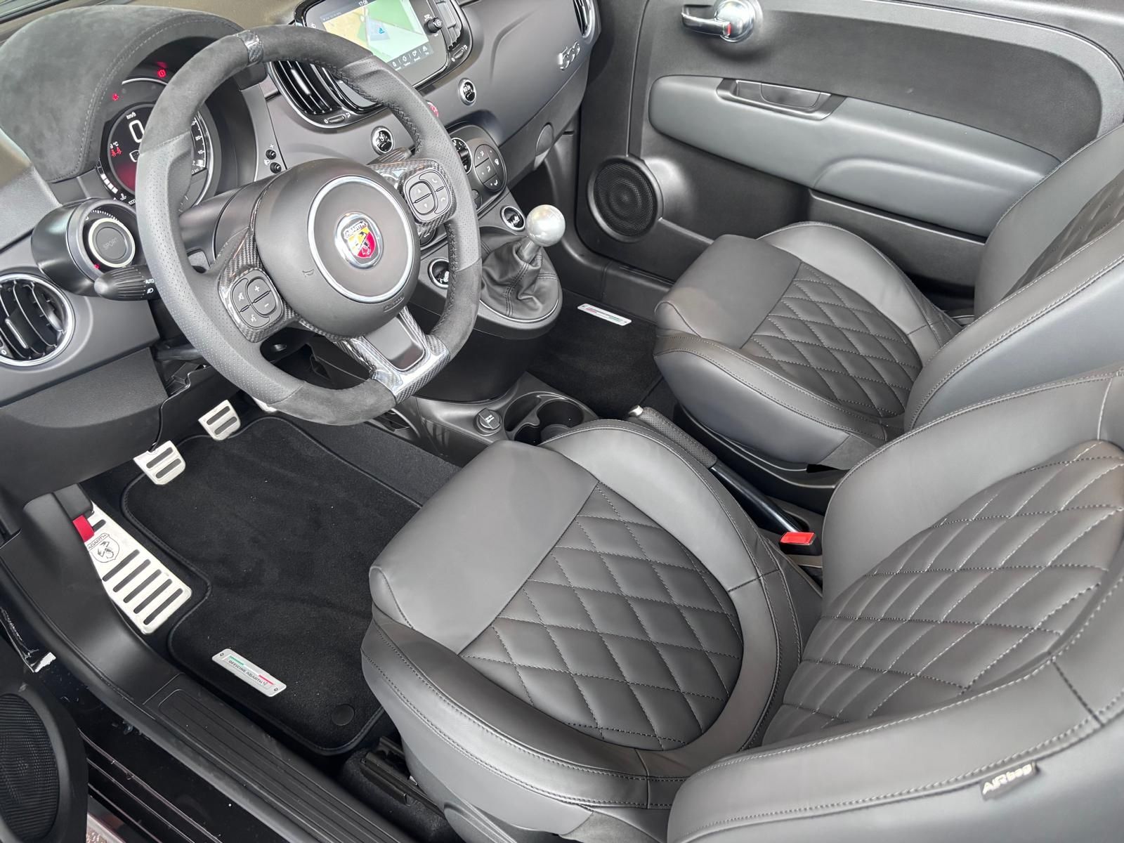 Fahrzeugabbildung Abarth 695C Turismo BEATS NAVI LEDER ALU