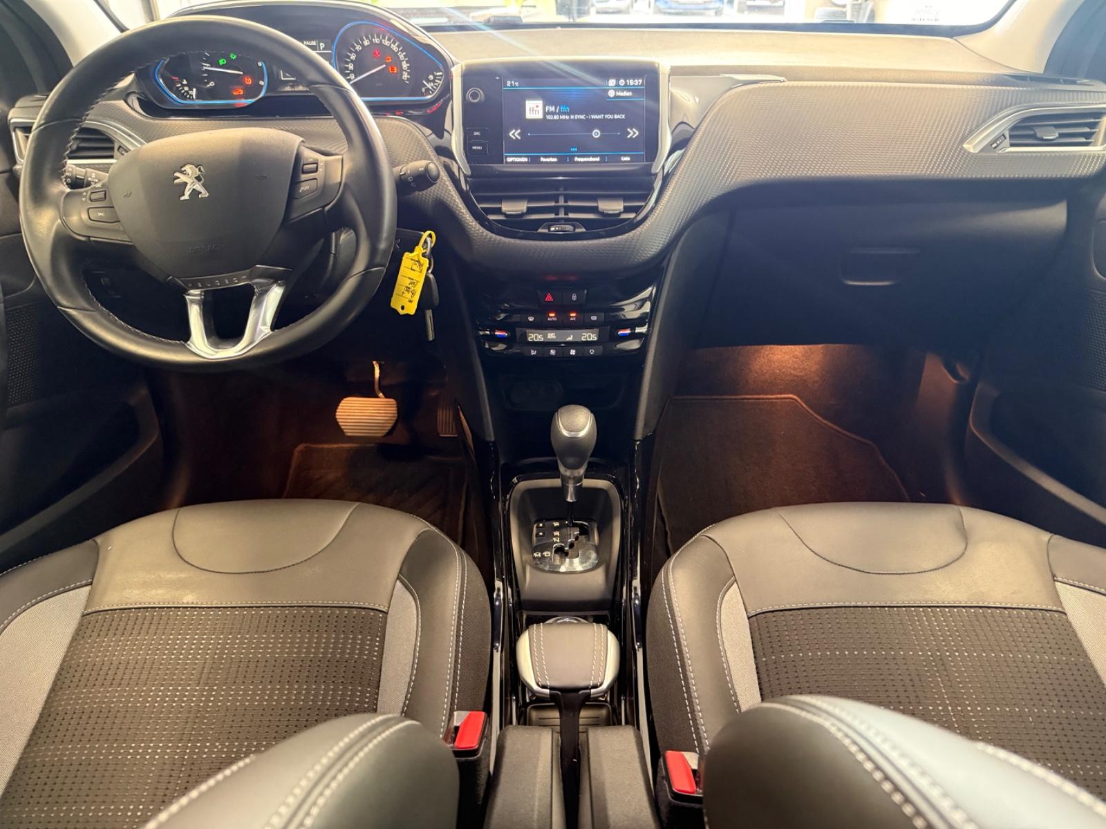 Peugeot 2008 Allure Blue HDI 120  Automatik/Kamera/Leder