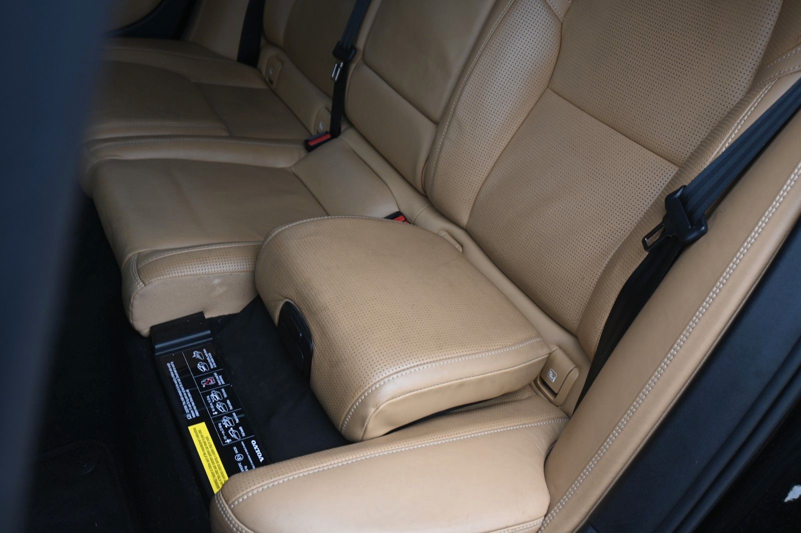 Fahrzeugabbildung Volvo V90 D5 Inscrip* AWD*360°*MASS*LUFT*NAV*MIETKAUF