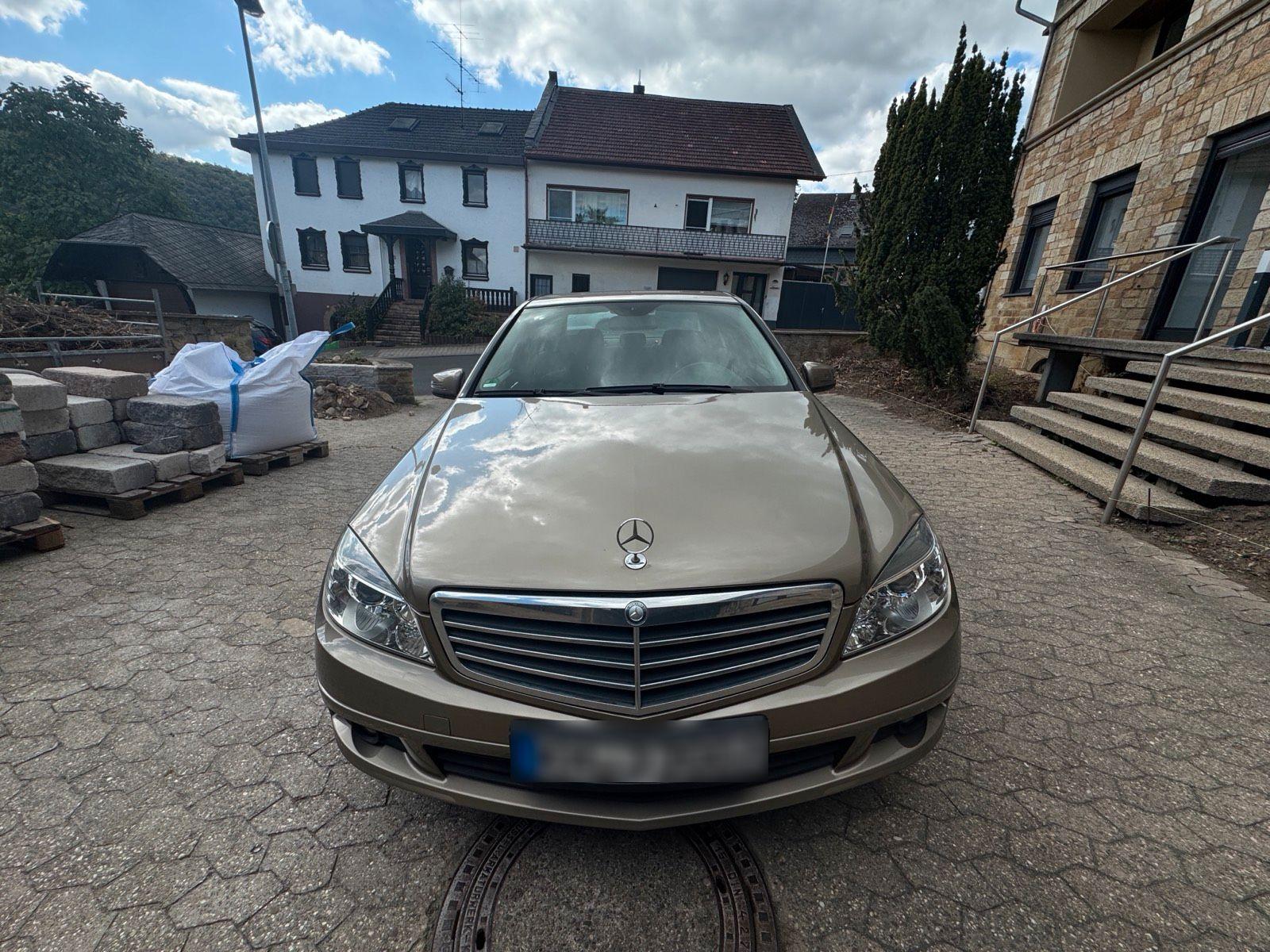 Mercedes-Benz C 200