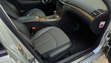 صورة 6 لـ 2006 Mercedes-BENZ E 280