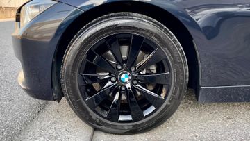 BMW 320 - 4