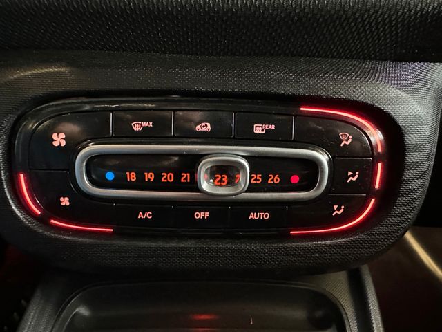 Smart ForTwo coupe *Passion*2. Hand*Klima*Kamera*Pano