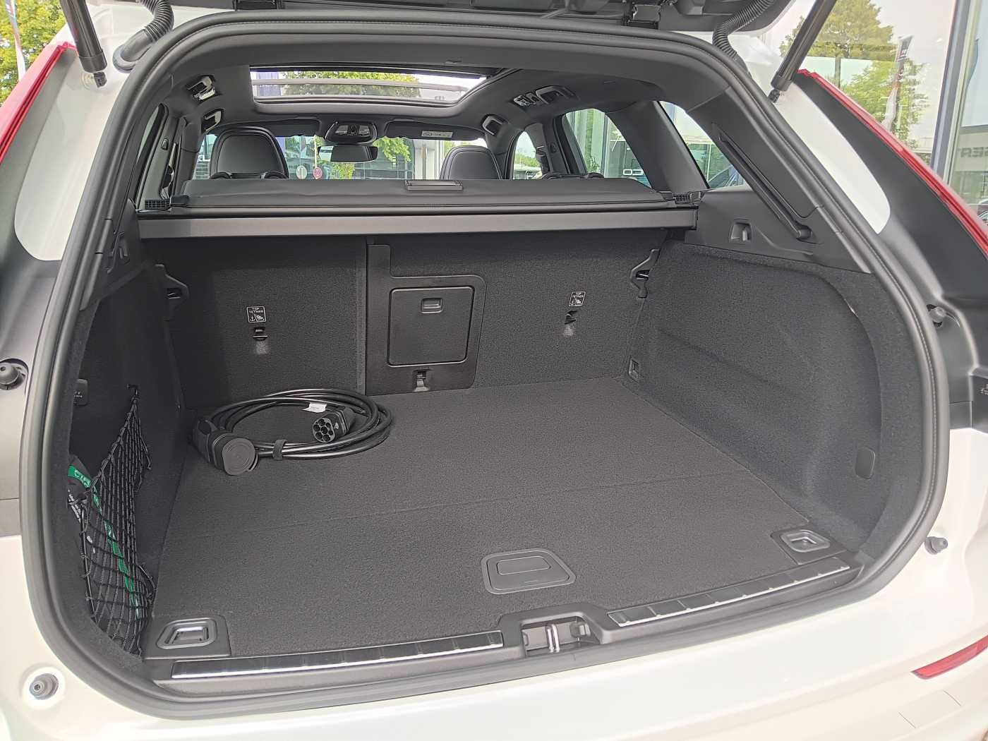 Fahrzeugabbildung Volvo XC60 T6 AWD Plus Black Edit. '26,6 Prozent Rabat