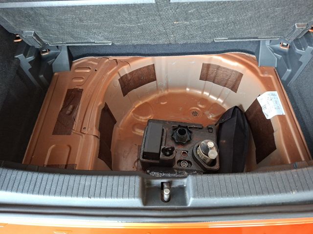 T-Cross 1.0 TSI Life *NAVI*SHZ*PDC*ACC*BLIND SPO