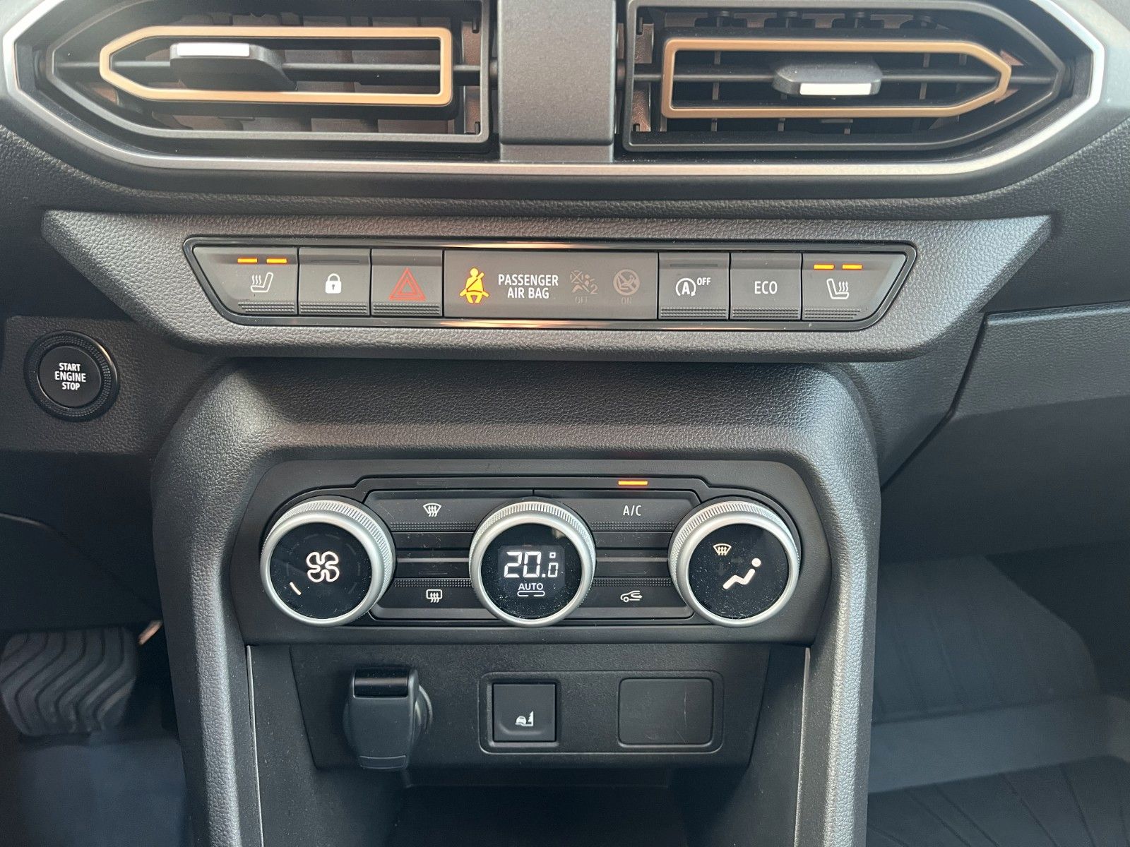Fahrzeugabbildung Dacia Sandero III Stepway Extreme