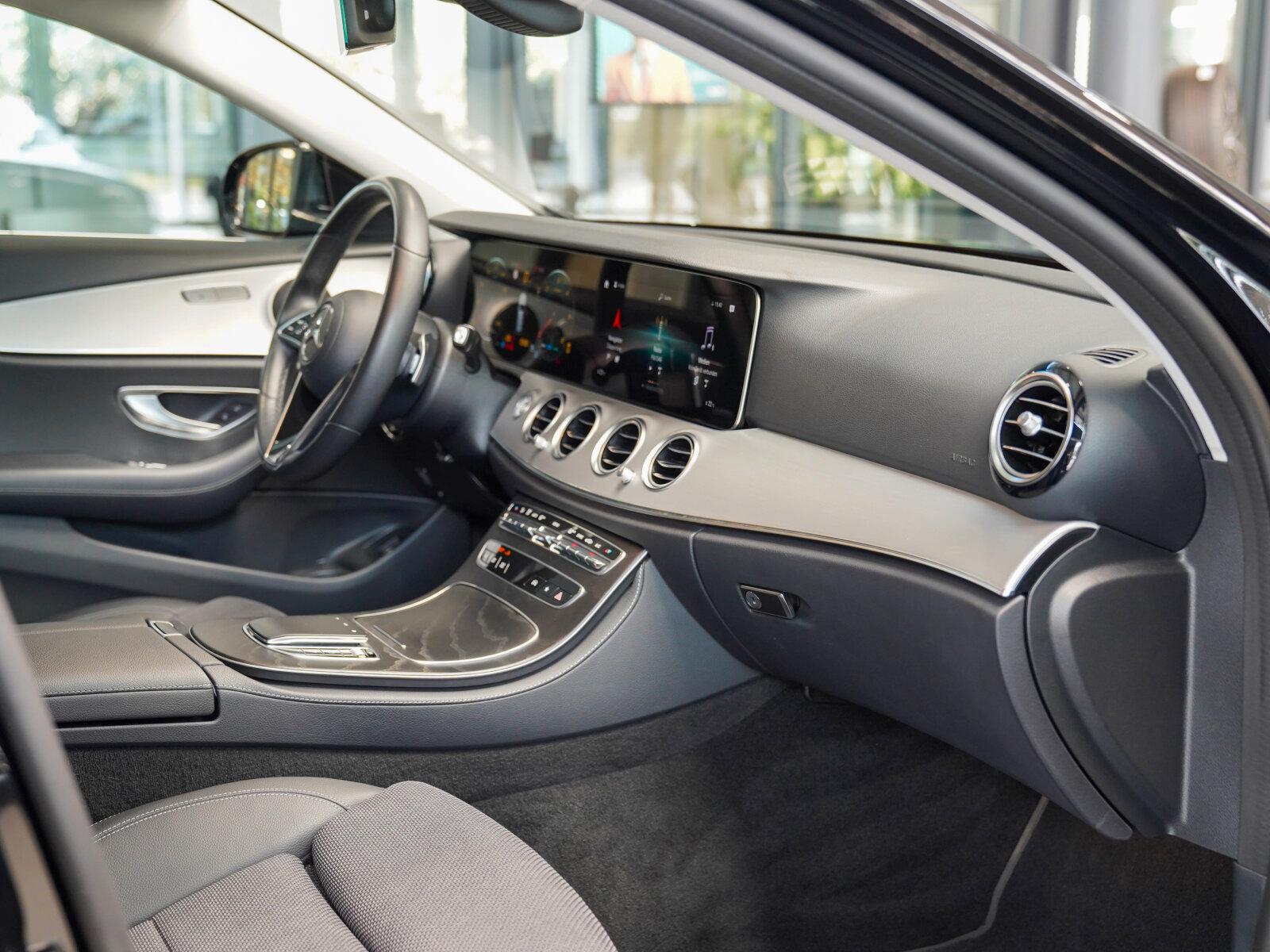 Mercedes-Benz E-Class d T AVANTGARDE Fahrassistenz AHK 360° DAB, миниатюра 7