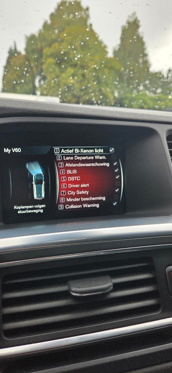 Volvo V60 2013 — photo 7