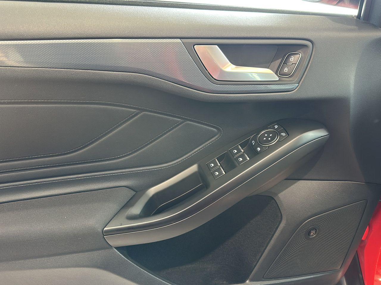 Ford Focus Active Rückfahrkamera Bluetooth Navi LED