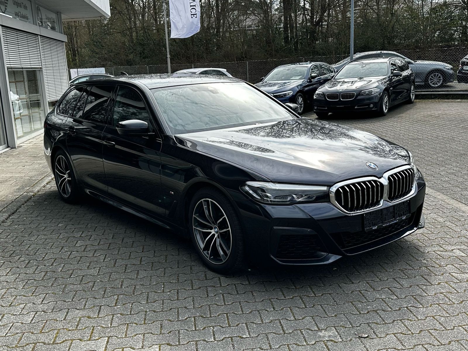 Fahrzeugabbildung BMW 520d Aut To Sport Aut M PAKET+SHADOW+VIRTU+PROF+
