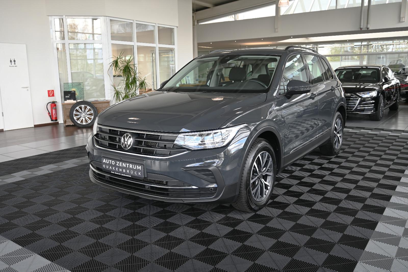 Volkswagen Tiguan 2.0 TDI Life LED Nav Alcantara Kamera AHK