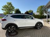 Hyundai Tucson Premium Mild-Hybrid 4WD Automatik - Hyundai TUCSON mit Diesel-Antrieb: Schiebedach