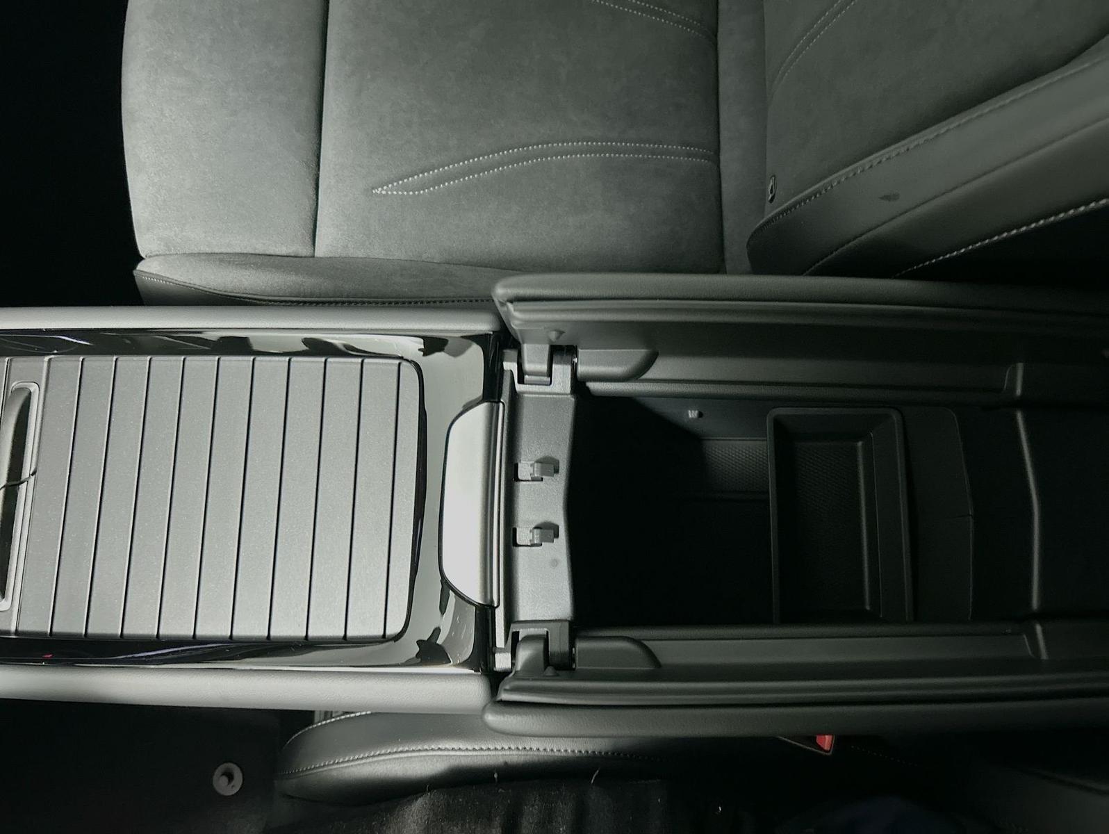 Volkswagen ID.7 Tourer Pro 210 kW CarPlay Black CCS ACC