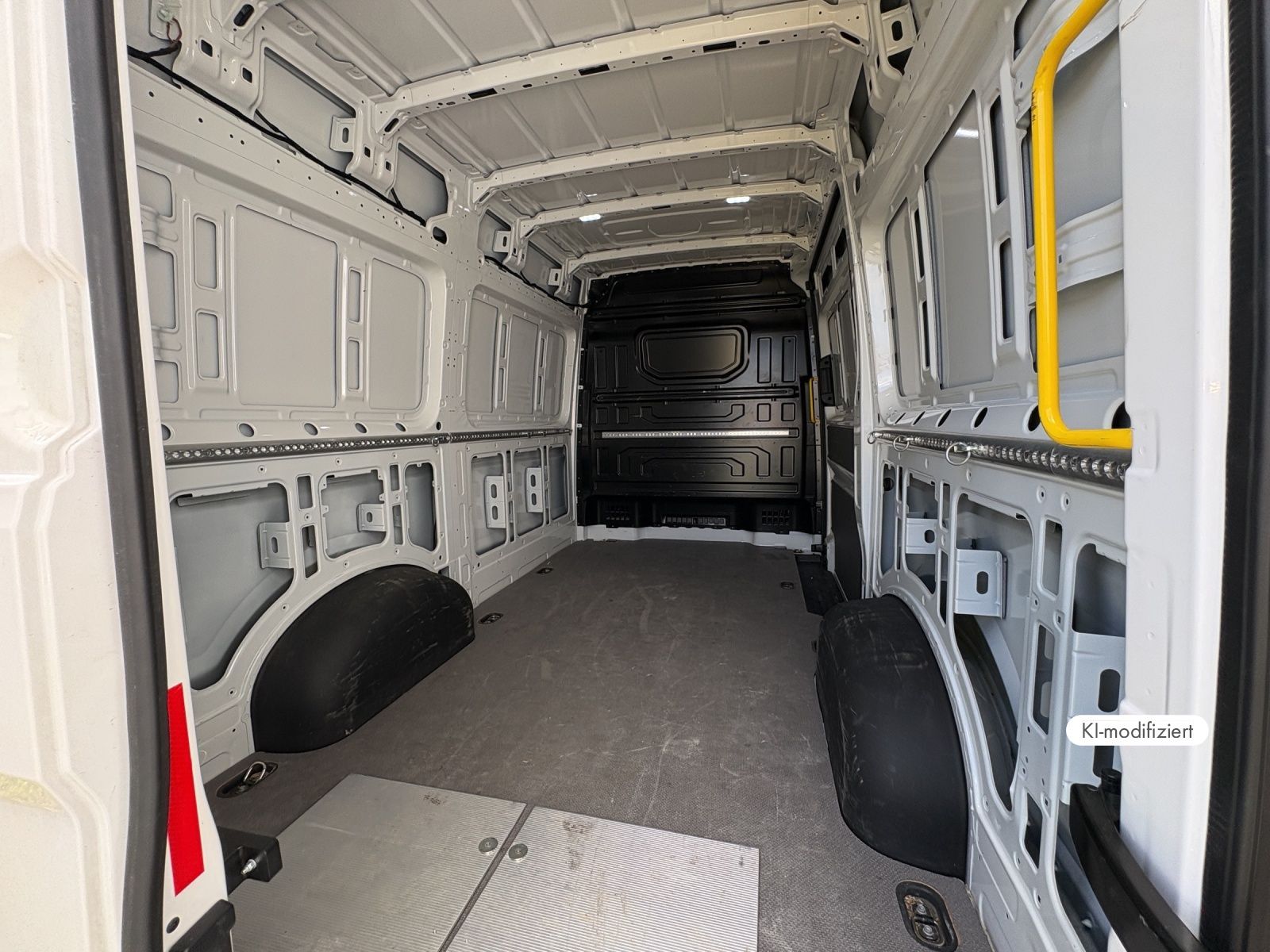 Volkswagen Crafter - Bild 16