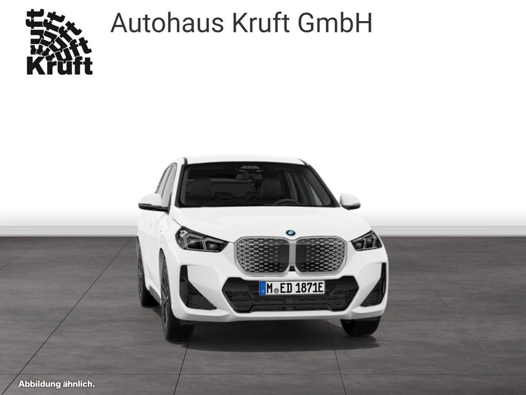 BMW iX1 - Bild 11