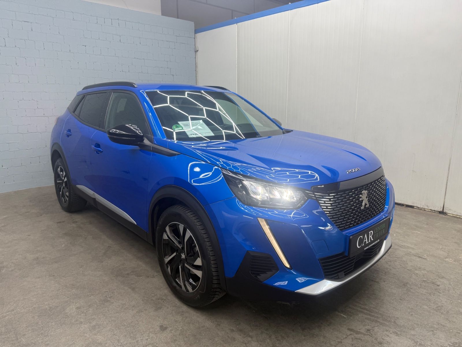 PEUGEOT 2008 Bild 1