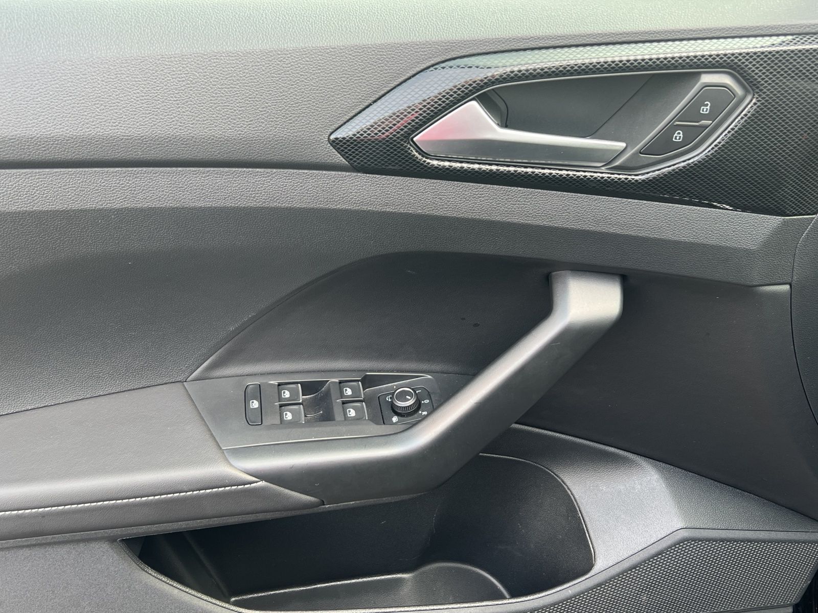 Volkswagen T-Cross - Bild 8