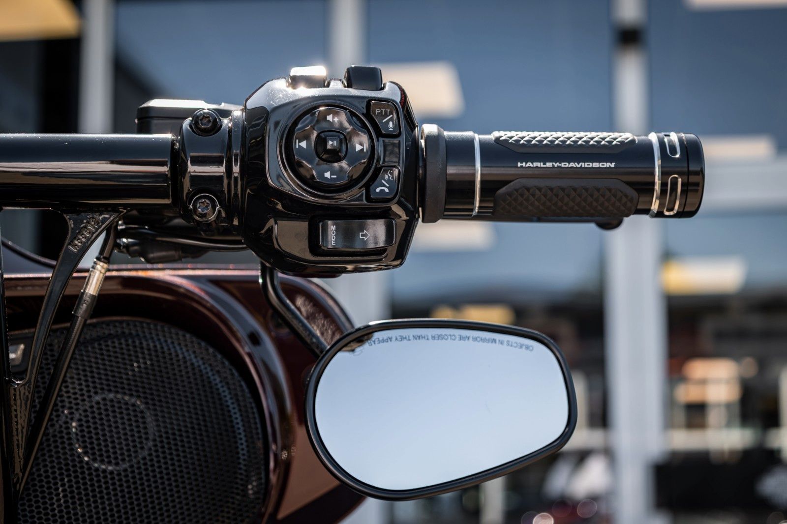 Fahrzeugabbildung Harley-Davidson CVO Street Glide FLHXSE 121 Cui - Jekill & Hyde