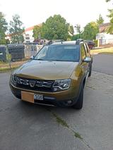 Dacia Duster 4x4 -n Seltene Sonderfarbe Gold/Grü