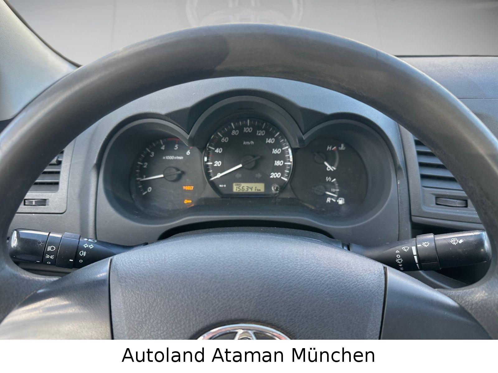 Toyota Hilux Double Cabine 2.5D 144ch - 2 ème main - Carnet entretien - Attelage - Bluetooth