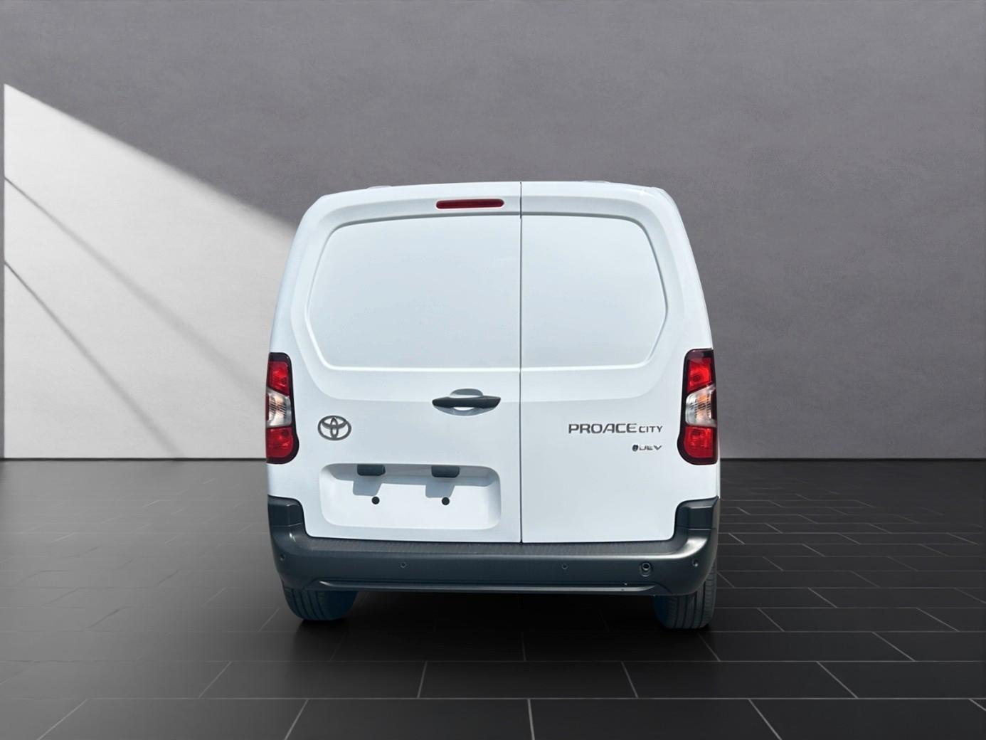 Toyota Proace City L1 Electric Meister ehm. UPE 42.340!