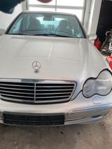 Mercedes-Benz C 320 AVANTGARDE Avantgarde - Mercedes-Benz C 320: Limousine