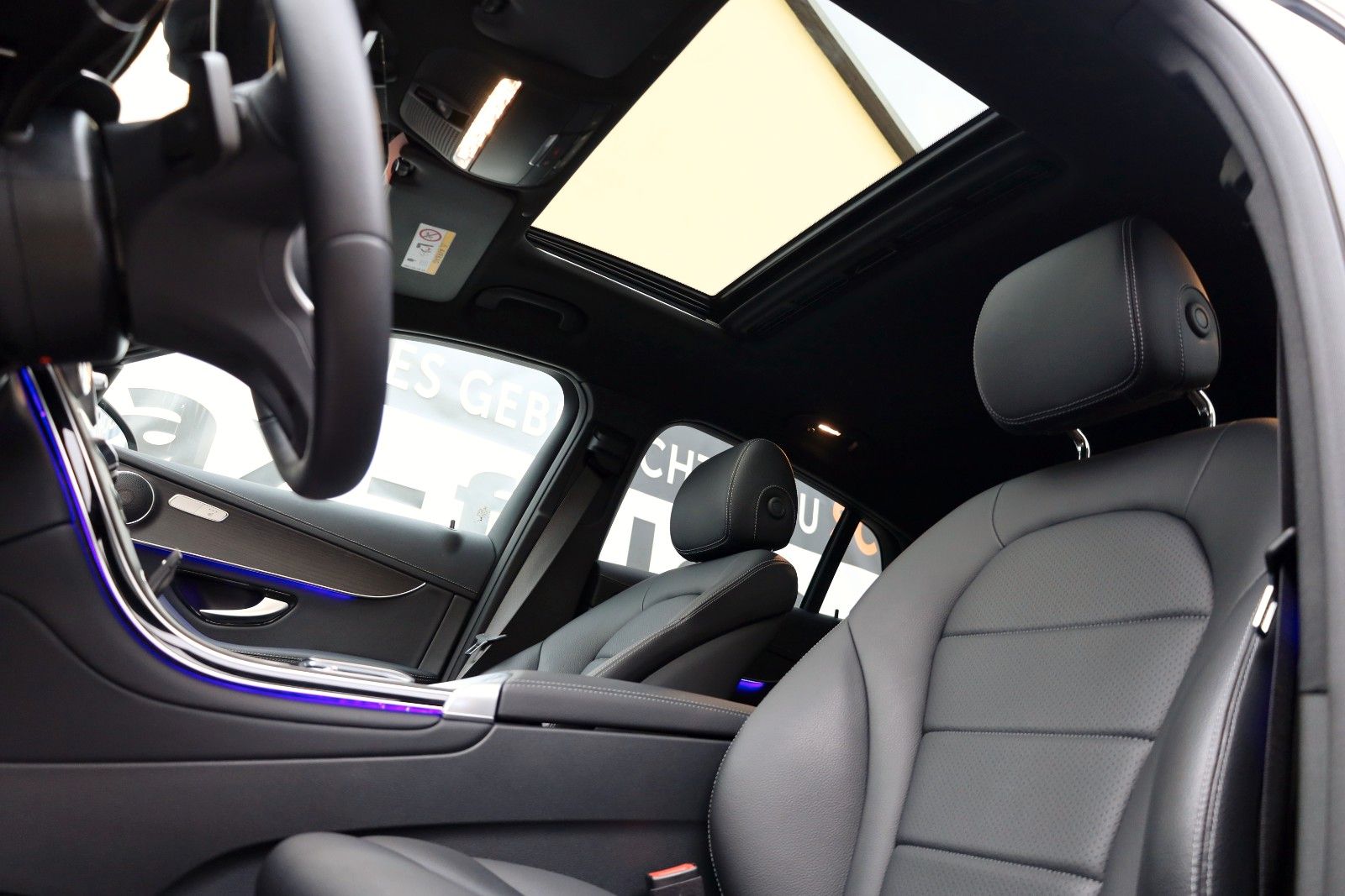 Fahrzeugabbildung Mercedes-Benz GLC 300 de 4M Coupe,Leder,Navi,360Kamera,ACC,SD