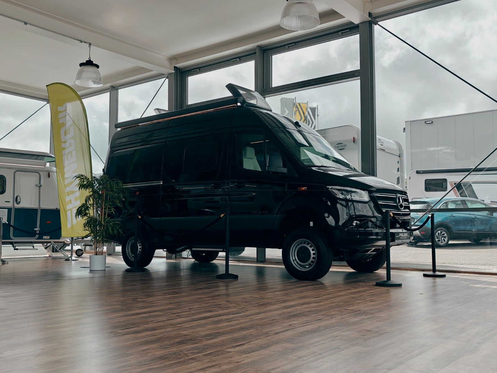 Fahrzeugabbildung HYMER / ERIBA / HYMERCAR GRAND CANYON S 4x4 MB 600 - NEU! MODELL 2025