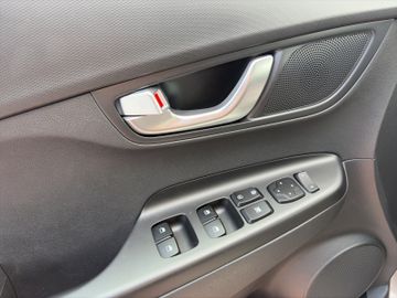 Hyundai Kona Select Elektro Kam.+KeyLess+Navi+SHZ+ACC