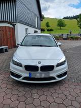 BMW 216d Active Tourer - BMW 216 aus 2017