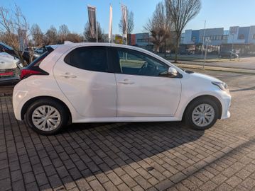 Toyota Yaris - 6
