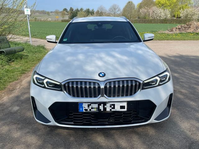 BMW 330d xDrive Touring Automatic -