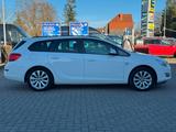 Opel Astra J Sports Tourer 150 Jahre Opel - Opel Astra mit Benzin-Antrieb: Jahre 150
