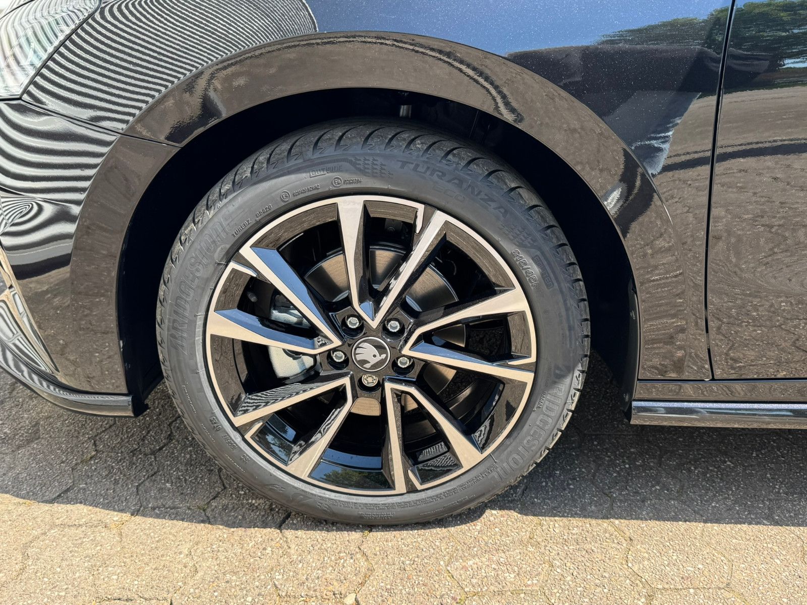 Fahrzeugabbildung SKODA Fabia Monte Carlo 1.5 TSI DSG LED Tempomat