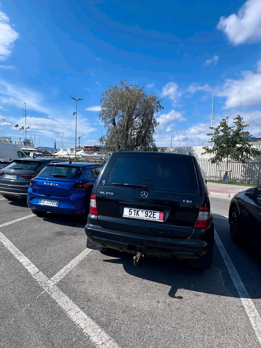 Mercedes-Benz ML270 2004 — photo 9