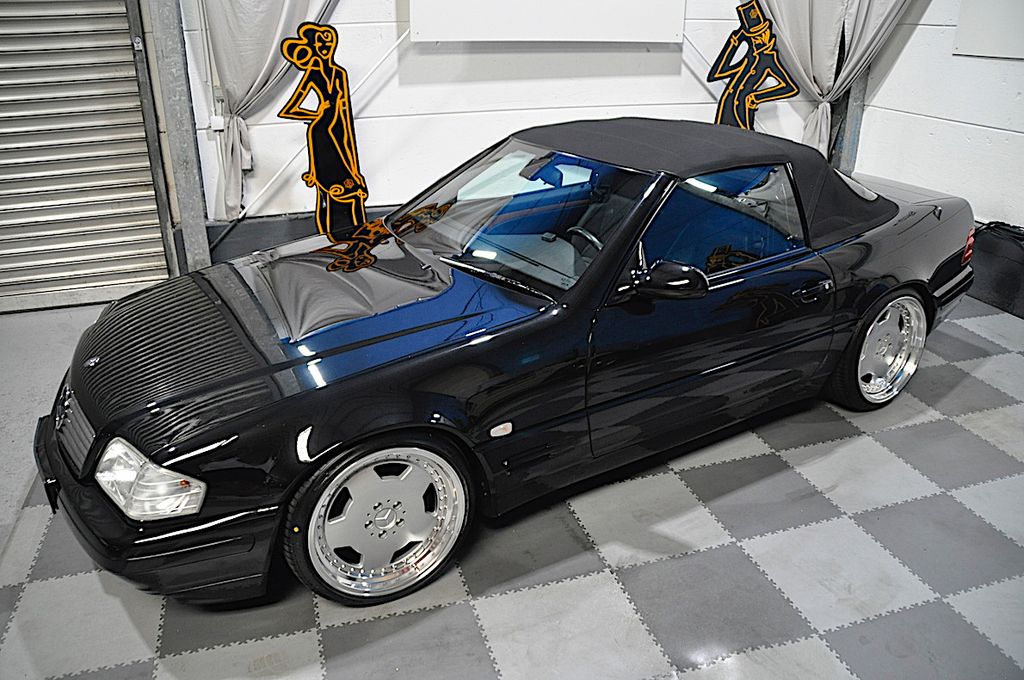 Mercedes-Benz SL 320