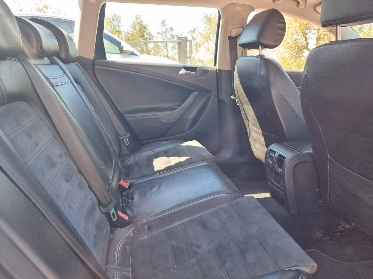 Volkswagen Passat 2005 — photo 13