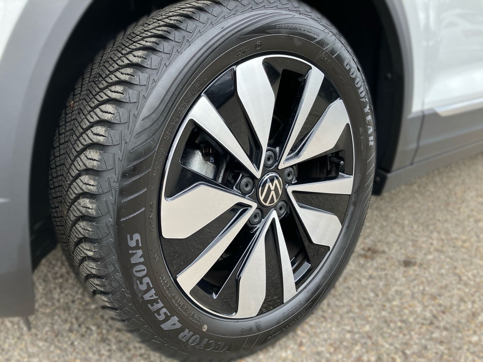 Volkswagen T-Roc - Bild 7