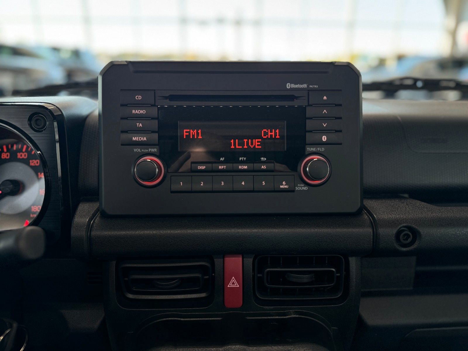 Fahrzeugabbildung Suzuki Jimny 1.5 Comfort AllGrip NFZ Klima Sitzheizung