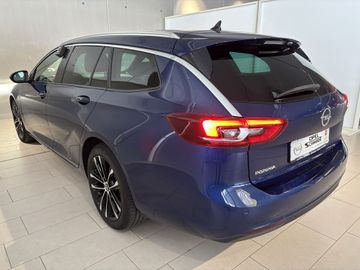 Fotografie 10 des Opel Insignia Sports Tourer 1.5 Diesel Ultimate