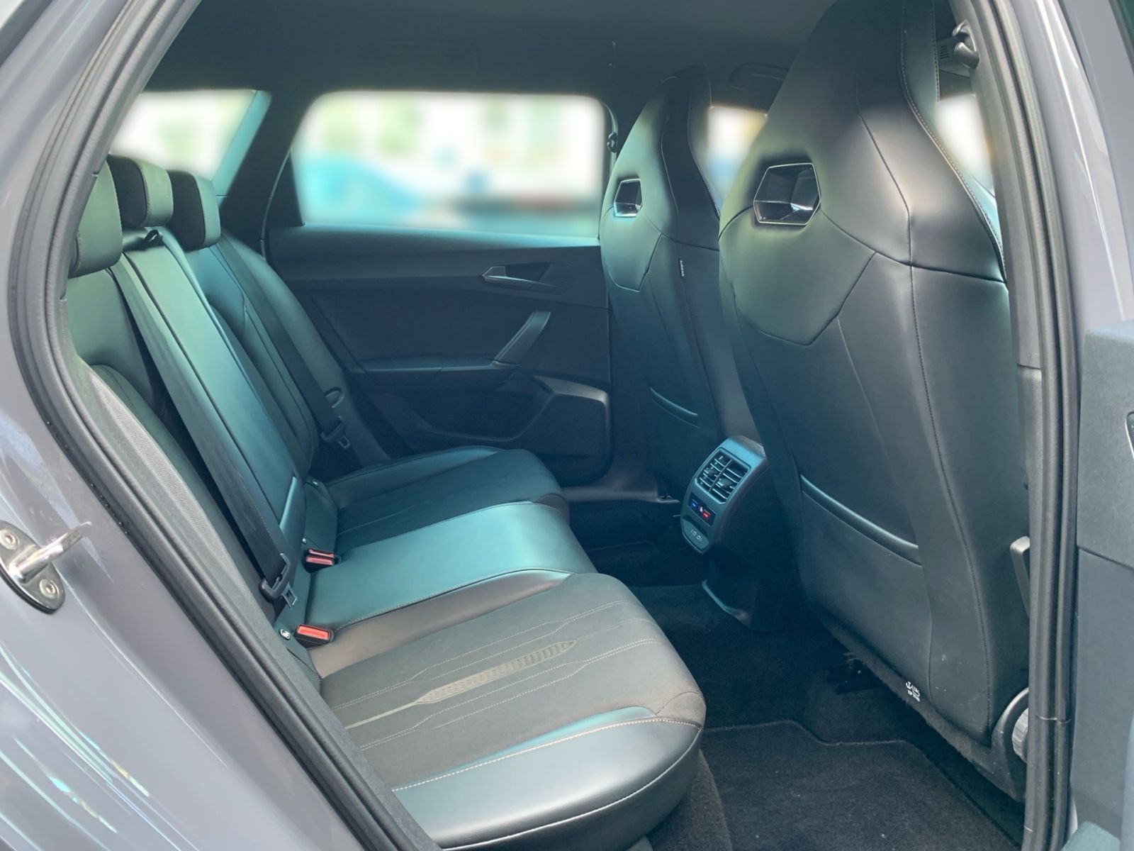 Fahrzeugabbildung CUPRA Leon Sportstourer 1.4 e-HYBRID OPF