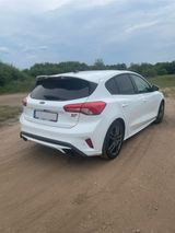 Ford Focus 2,3 EcoBoost ST Styling-Paket ST Styli... - Ford Focus in Saarbrücken