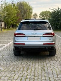 Audi Q7 - 9