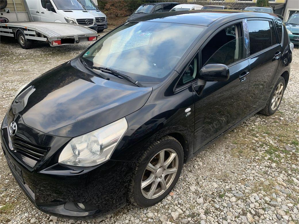 Toyota Verso Executive 2,2 D Automatik NAVI 7-Sit. Kam.